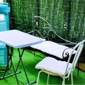 https://nice-view-jolie-studio-avec-jardin.fr-provencehotel.com